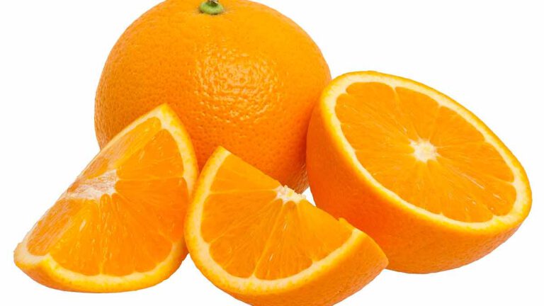 Manger une orange le soir empêche-t-il de dormir  La réponse ici